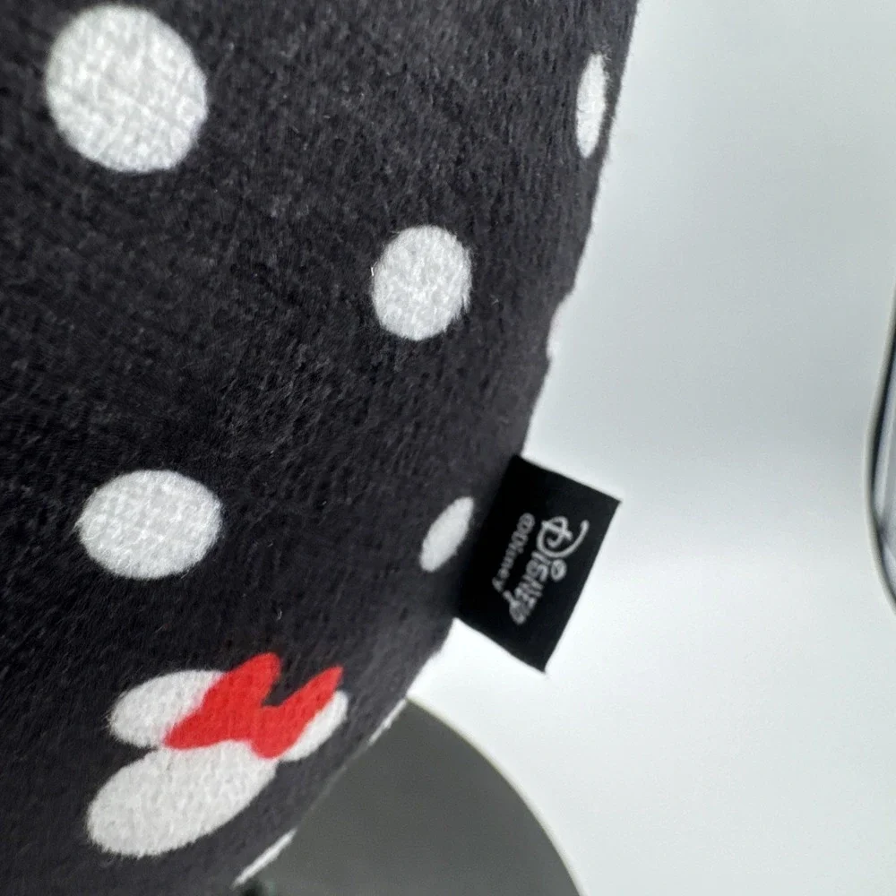 Disney Minnie Mouse Black/red Minnie Memory Foam Neck Pillow w/ Ears and Bow NWT